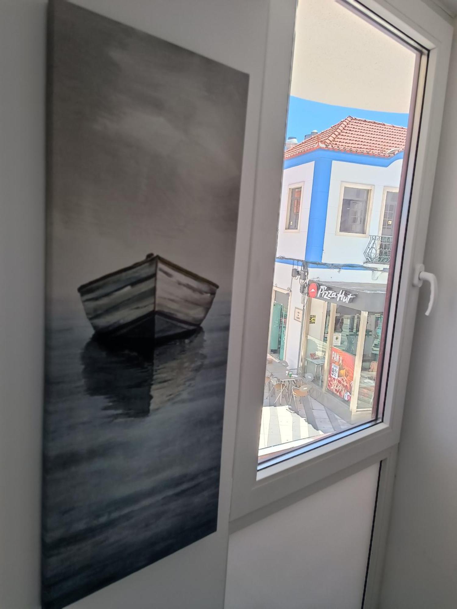 Plaza Caparica Hostel Коста да Капарика Екстериор снимка
