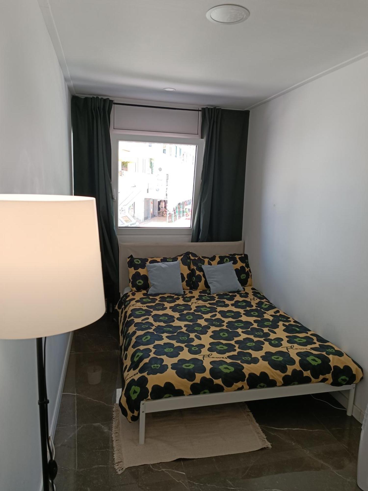Plaza Caparica Hostel Коста да Капарика Екстериор снимка