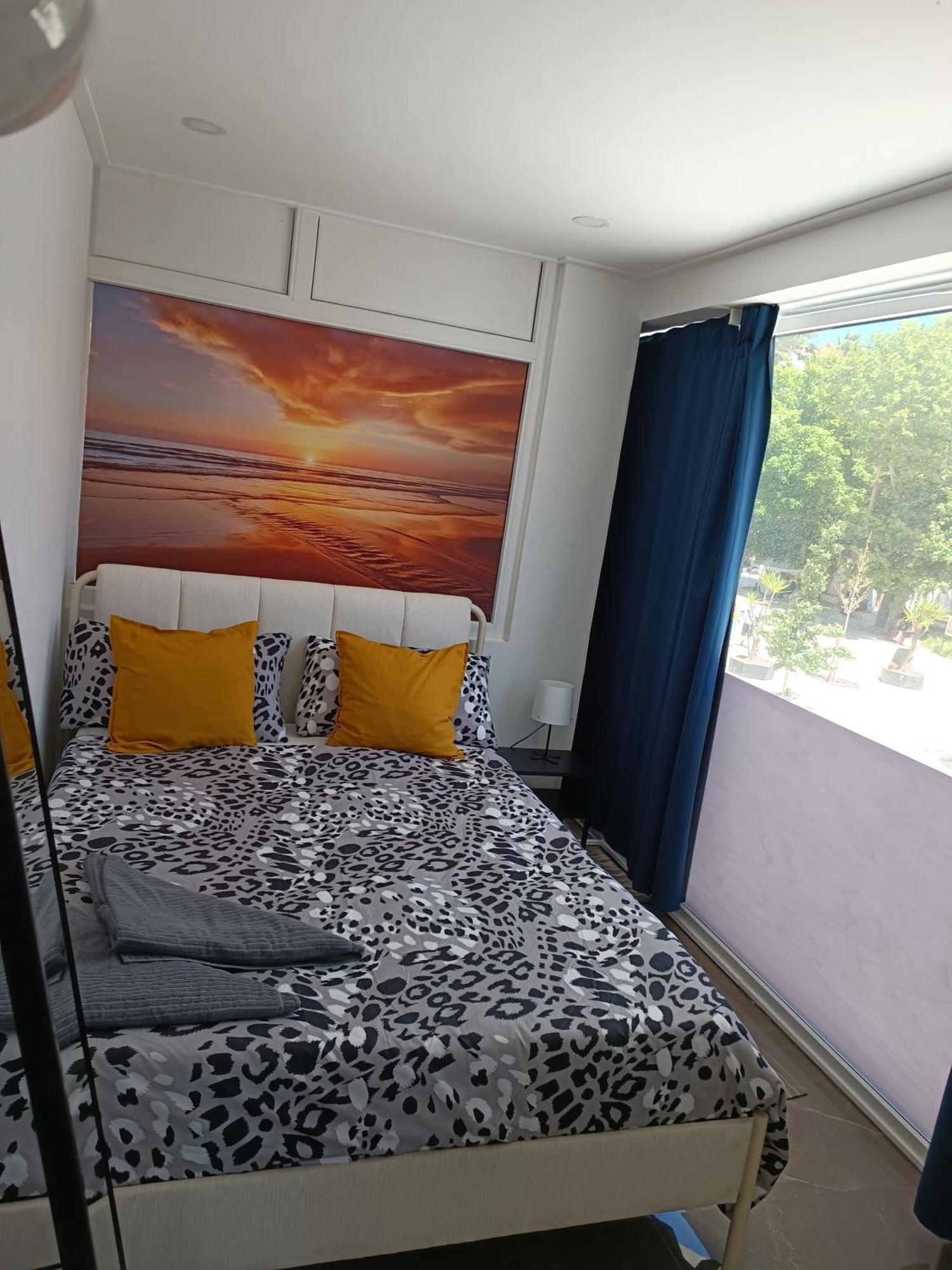 Plaza Caparica Hostel Коста да Капарика Екстериор снимка