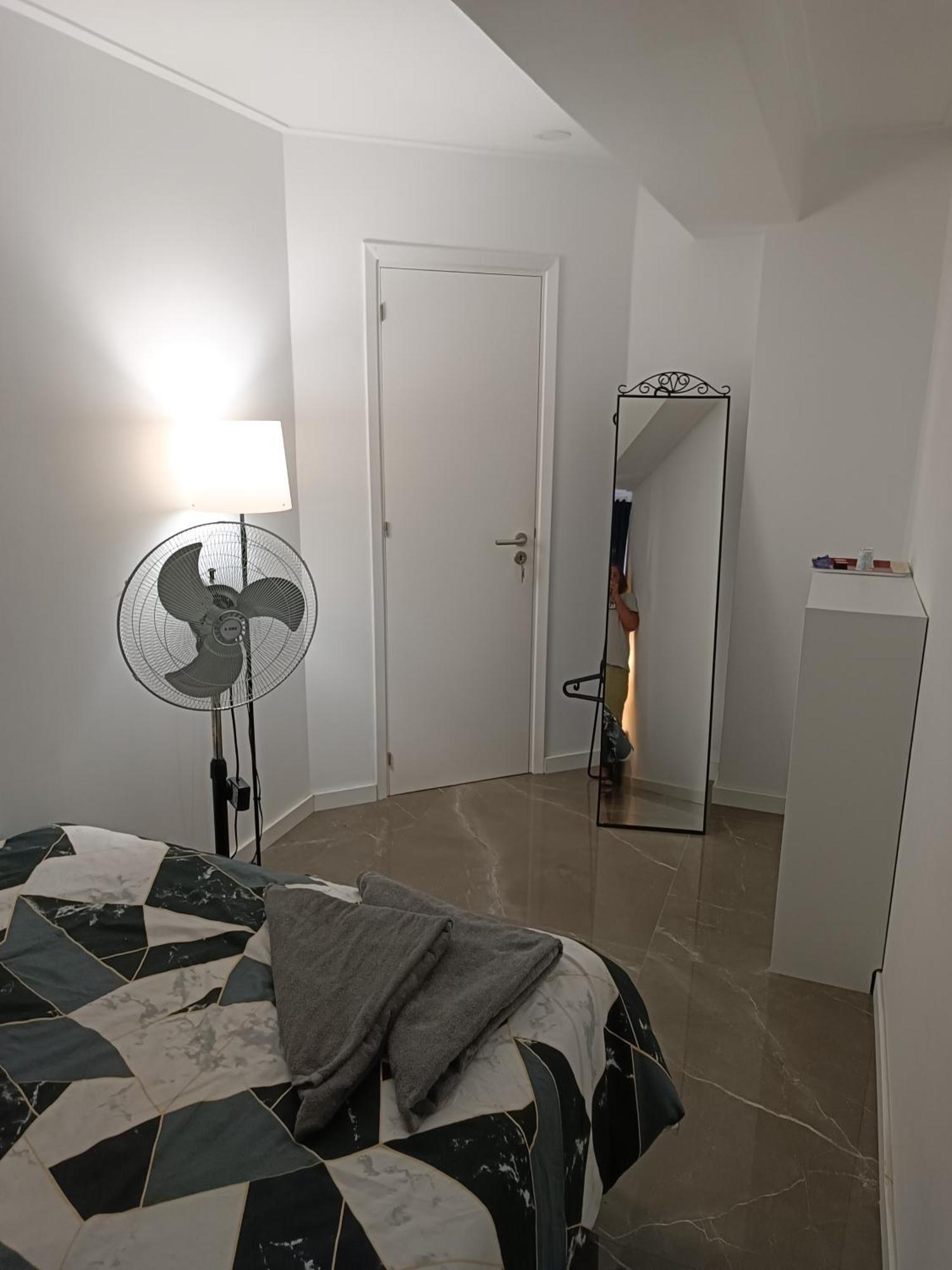 Plaza Caparica Hostel Коста да Капарика Екстериор снимка