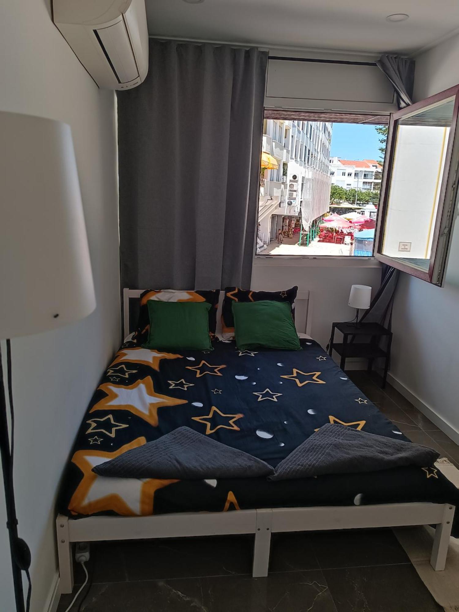 Plaza Caparica Hostel Коста да Капарика Екстериор снимка